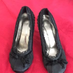 Vintage size 7 shoes that fit like a size 6